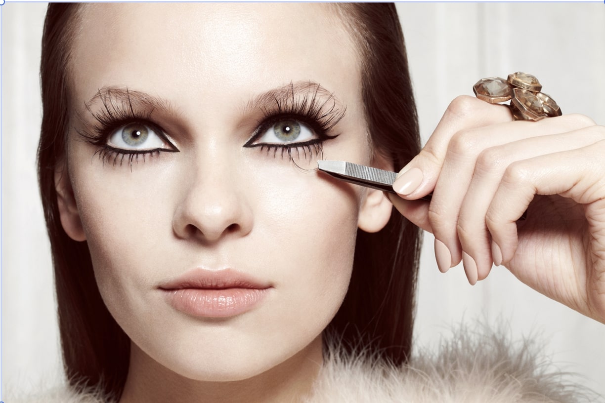 enhancing-beauty-through-the-use-of-natural-eyelash-extensions-2