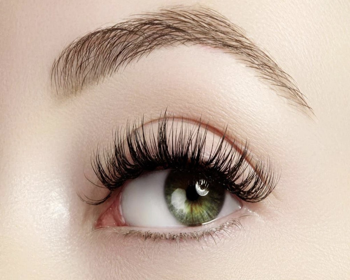 Harmonizing Elegance Of Hybrid Eyelash Extensions Need To Know