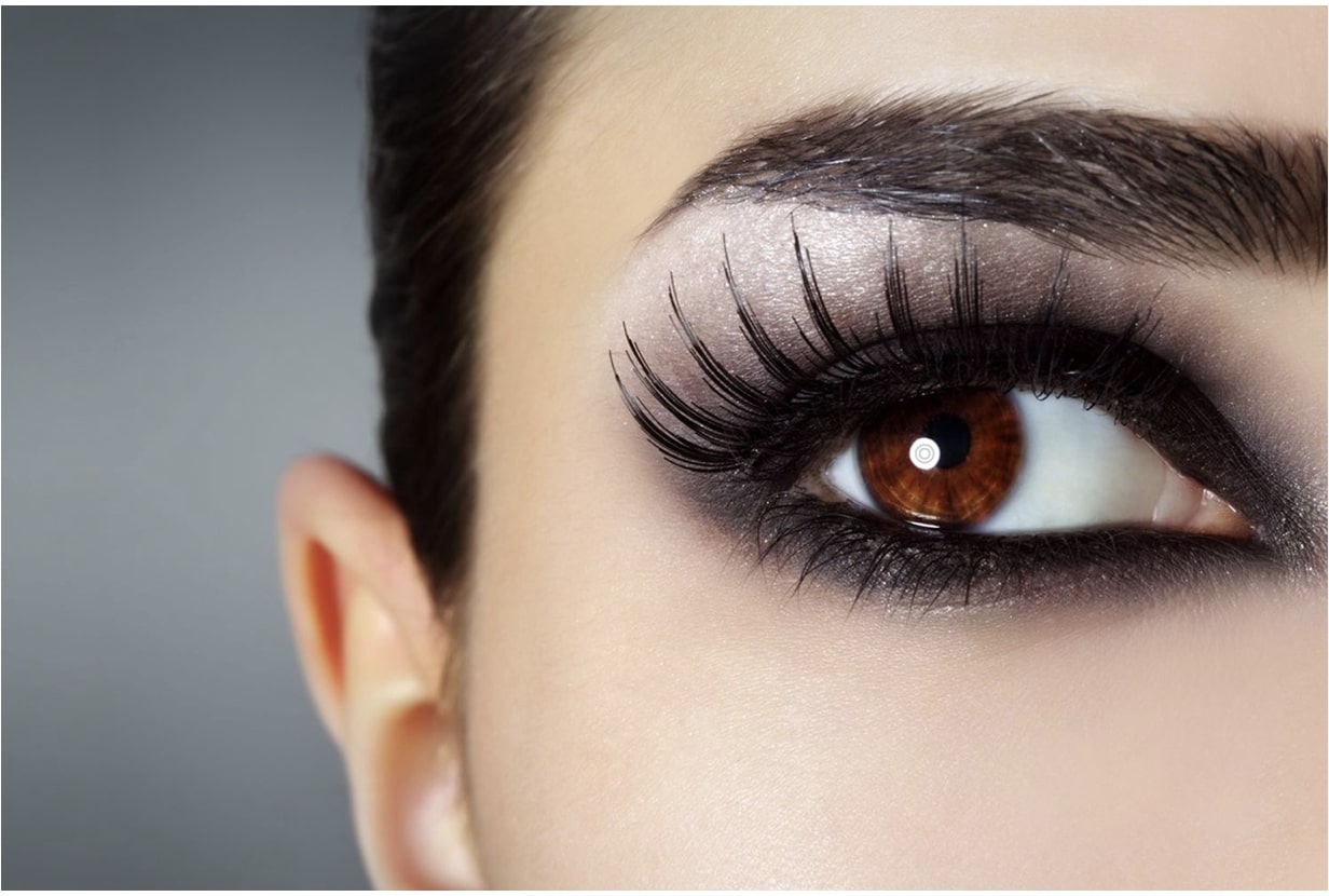 balancing-the-artistry-of-classic-and-volume-eyelash-extension-2