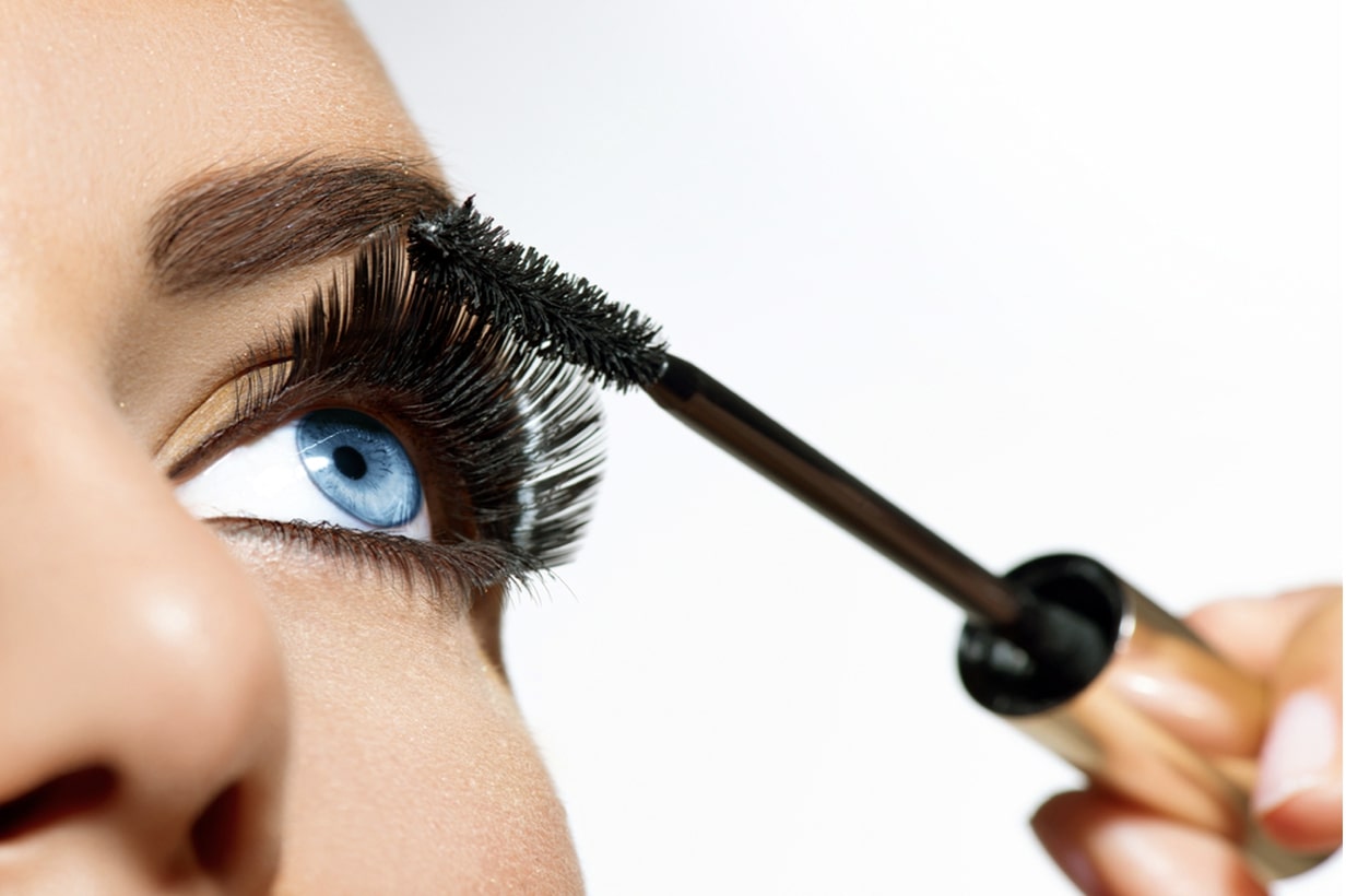 balancing-the-artistry-of-classic-and-volume-eyelash-extension-5